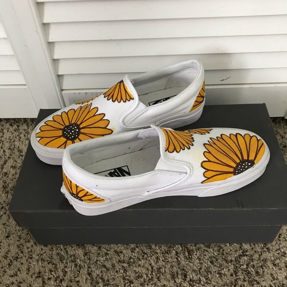 Customized Sunflower Vans - Picture 4 of 6